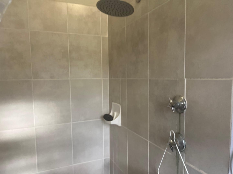 5 Bedroom Property for Sale in Potchefstroom South North West
